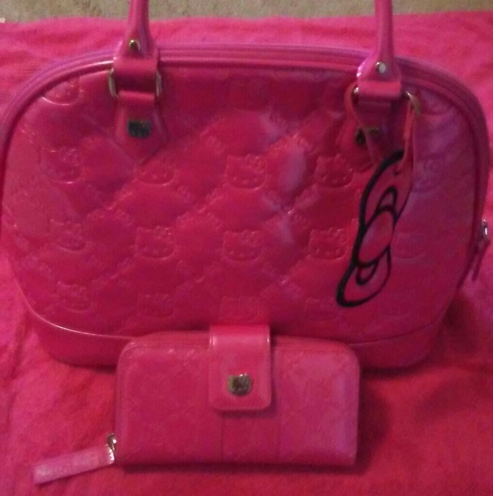 Hello Kitty handbag with matching wallet